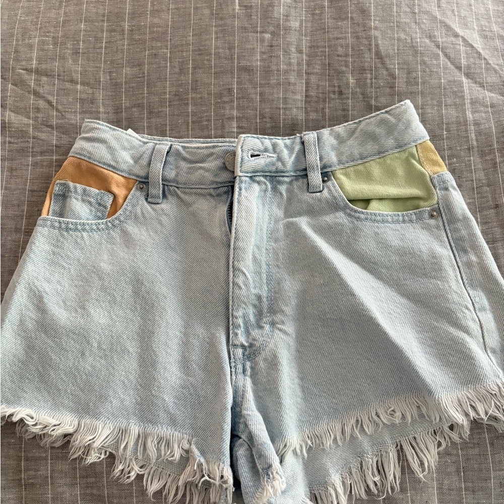 Pacsun Stylish Denim Shorts with Colorful Pockets